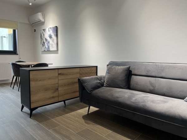 Proprietar Apartament 2 camere P Poenaru (Grozavesti, Poli, Crangasi)