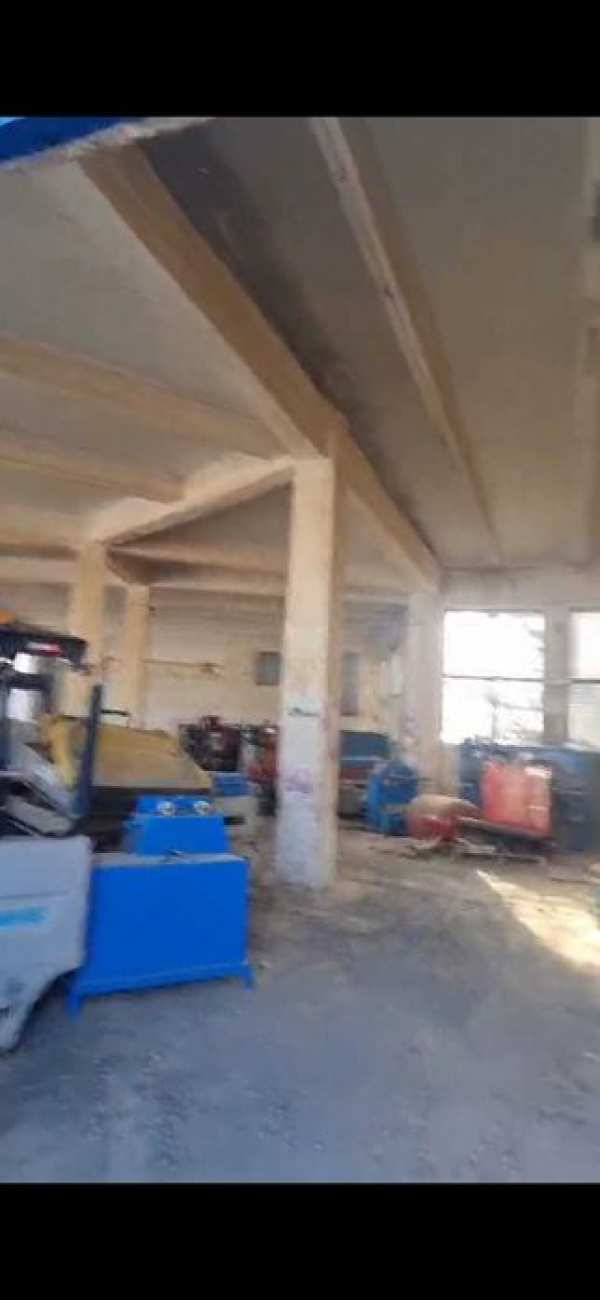 Oferim spre vanzare 7000mp hale si teren 17000mp