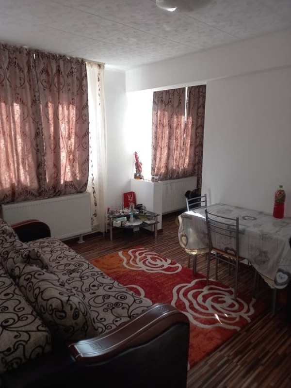 Vand apartamenr 2 camere