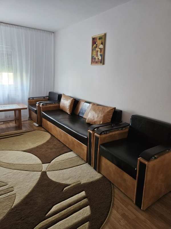 Vând apartament 3 camere zona Gării