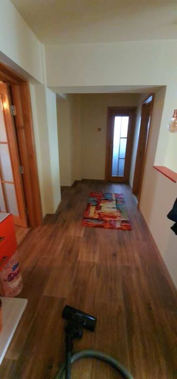 Vând apartament 3 camere