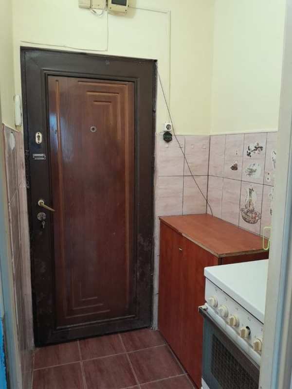 Oferta garsoniera 14 mp strada Brândușelor! Libera la vanzare!