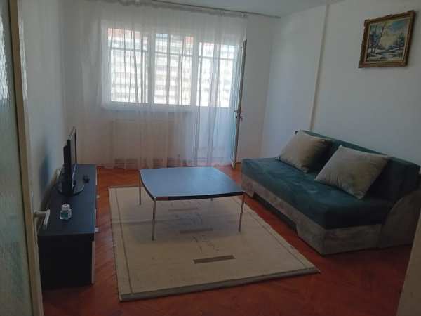Închiriez apartament 3 camere Orizont