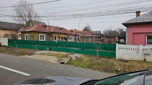 Casa de vânzare Com Bradesti Dolj Str. Pirligeni Nr 18.