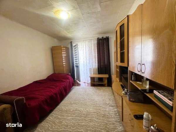 Apartament 2 camere decomandat Zona Crisan