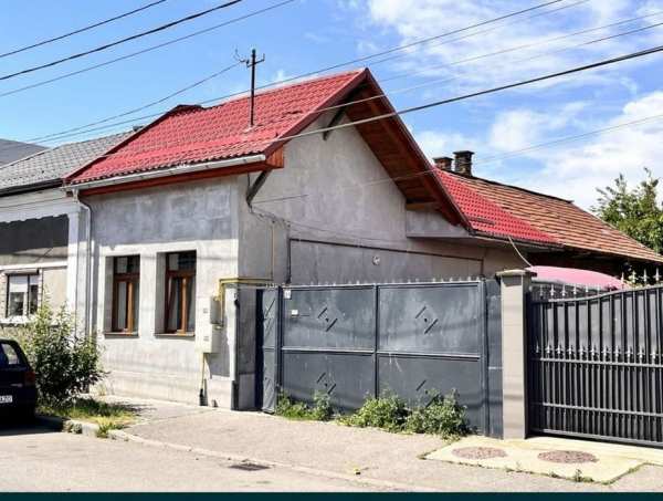 Vând Casă in Zona Abator 143000€