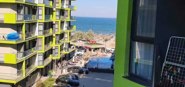 Inchiriez apartament cu 2 camere în complexul Alezzi Beach