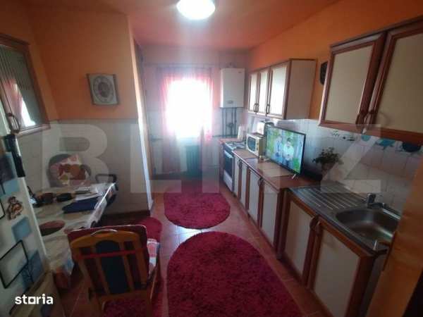 Apartament 3 camere, 65mp, decomandat, etaj 4, zona Sensul Vechi/Indep