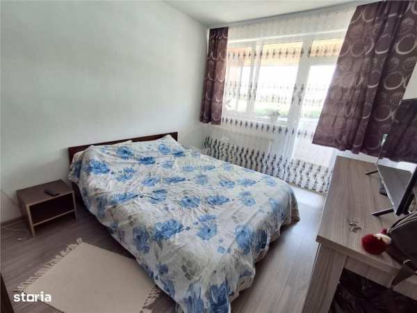 Apartament 2 camere balcon parcare zona Arhitectilor