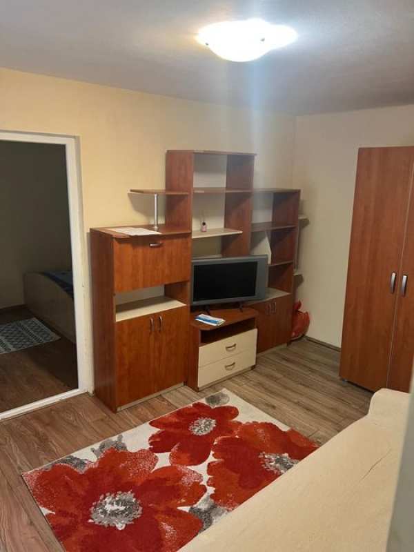 Inchiriez apartament in Mizil