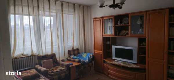 Apartament 2 camere,Zona Hotel Rusca,etaj 6,decomandat