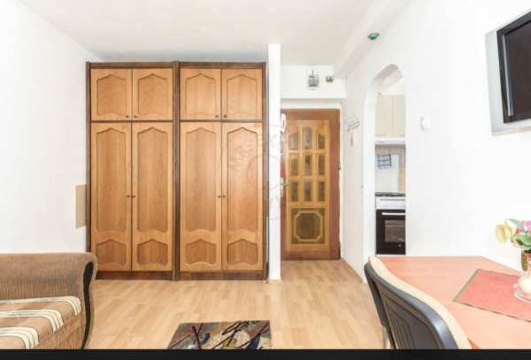 Proprietar vând / schimb apartament 2 camere la preț de garsoniera