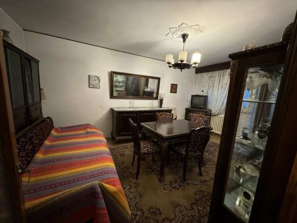 Apartament 4 camere de inchiriat Pantelimon