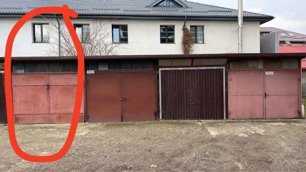 Garaj de închiriat
