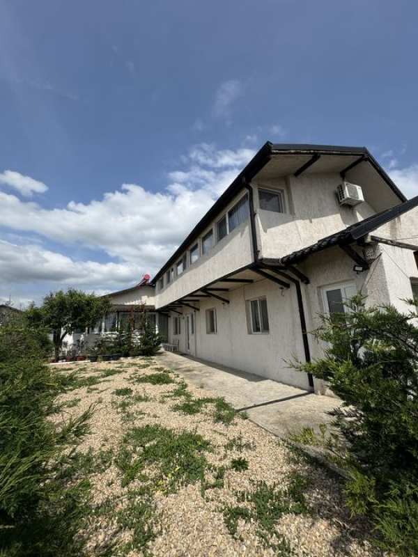 Casa de vacanta de vanzare - 23 August, Constanta | Afacere la cheie