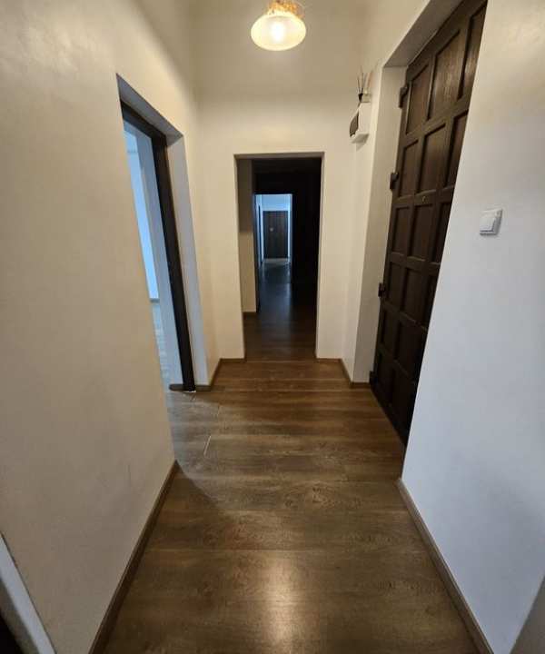 De Vanzare / Inchiriat Apartament 4 camere zona ultra centrala