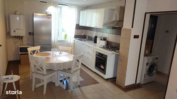 Inchiriez apartament cu 4 camere Deva, Kogalniceanu, et 2, PARCARE