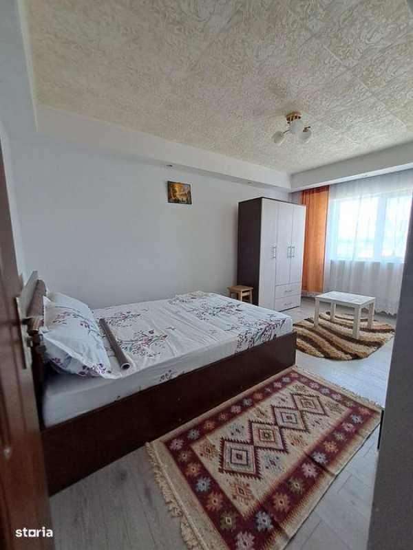 Ofer spre închiriere garsoniera Mioveni, etaj 3