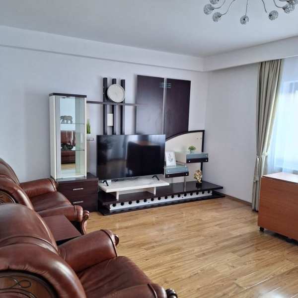 Casa Ultracentral, de inchiriat.