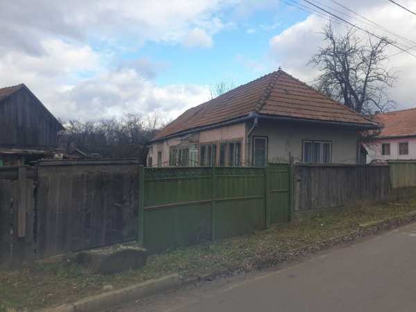 Vand casa in Bretcu