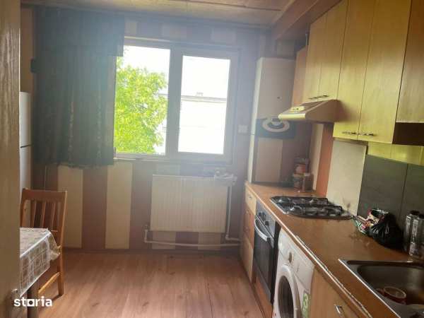 OFERTA DE INCHIRIAT  3 camere tiglina 1 pret 2000 lei