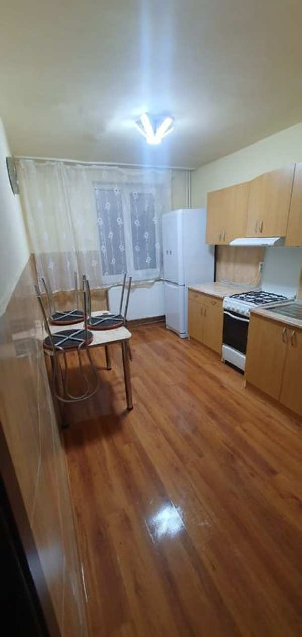 Chirie apartament 2 camere Decebal