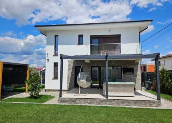 Vila P+1E premium Varianta Craiovei zona Targ Saptamanal