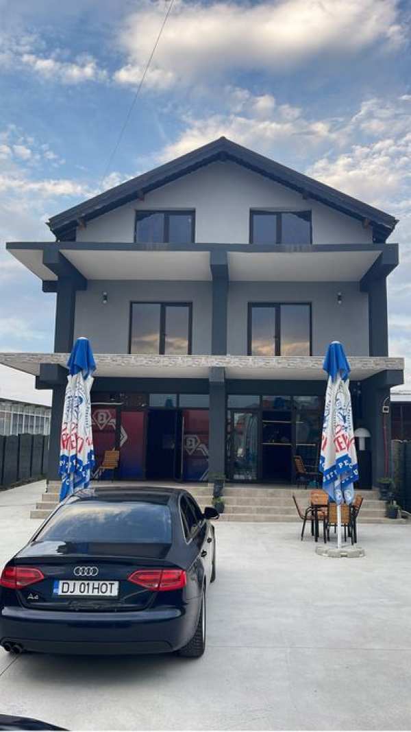 Inchiriez spatiu comercial