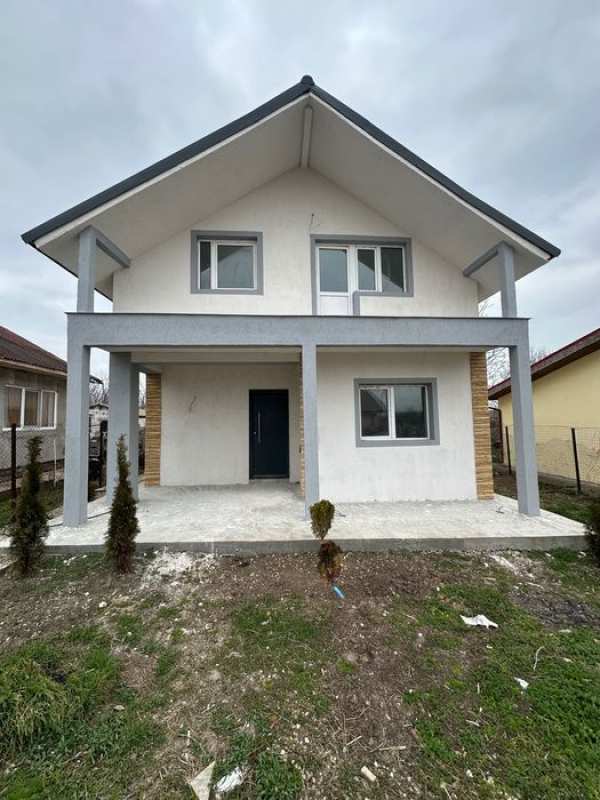 Casă Parter+Mansardă aproape de mare!