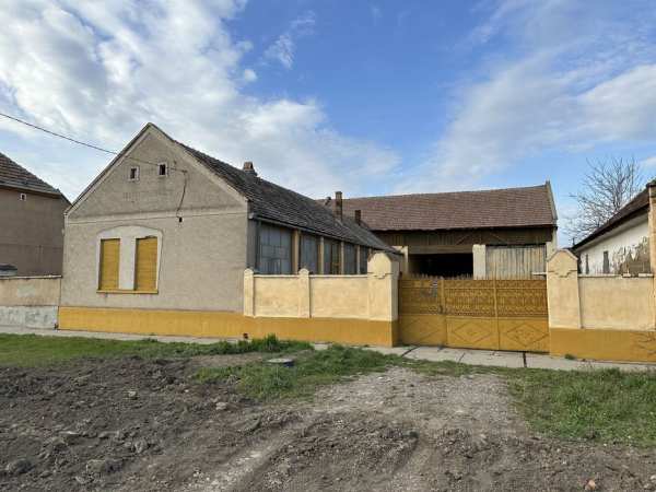 Casa de vânzare Variaș