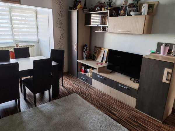Apartament 3 camere decomandat