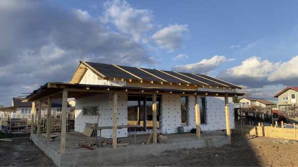 Vand casa la gri + 650mp teren Crevedia