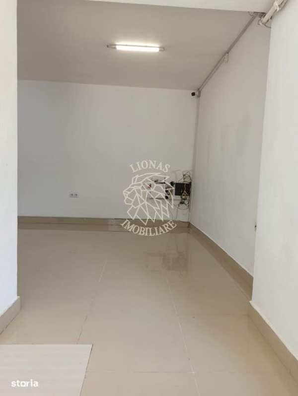 Spatiu Comercial 2 camere 30 mp-vitrina 3 m- Zona Imparatul Traian