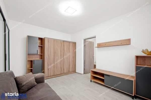 Inchiriez Apartament 2 Camre 1750 Lei