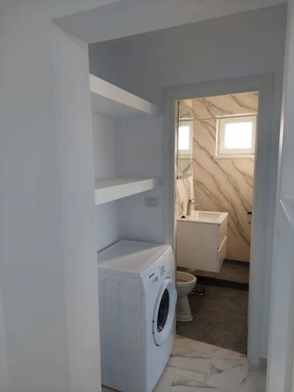 Închiriez/vând apartament cu2 camere