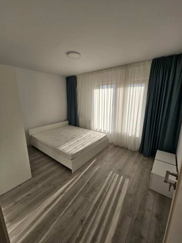 Inchiriez ap 2 camere zona Vivo Mall