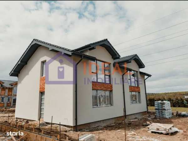 Duplex Modern cu 4 camere si 270 de mp de curte, in Cisnadie
