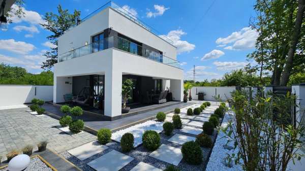 Vila Lux Snagov Langa Lac si Padure Zona Selecta Terasa Panoramica