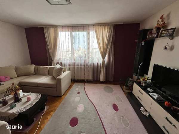 Apartament cu 3 camere Dambu, et 5 din 10, bloc izolat