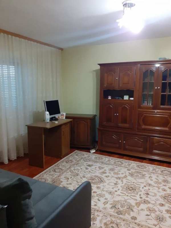 Vând garsonieră decomandată, 37 mp utili