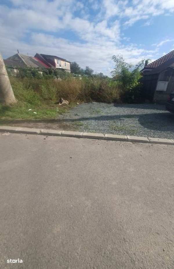 2300 m2 Teren intravilan Lumina!