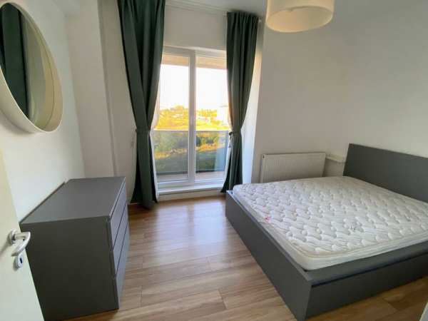 Inchiriez apartament 2 camere si loc de parcare in Prelungirea Ghencea