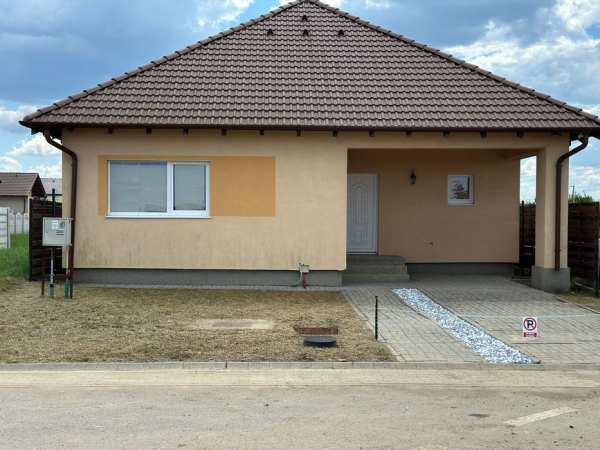 Vand casa noua la sol în Viacarmina, Vladimirescu Arad
