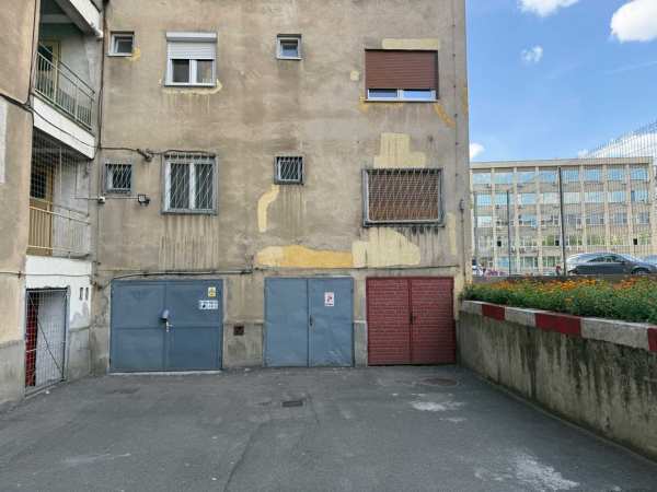 De inchiriat GARAJ ultracentral, sub bloc, str. Paris