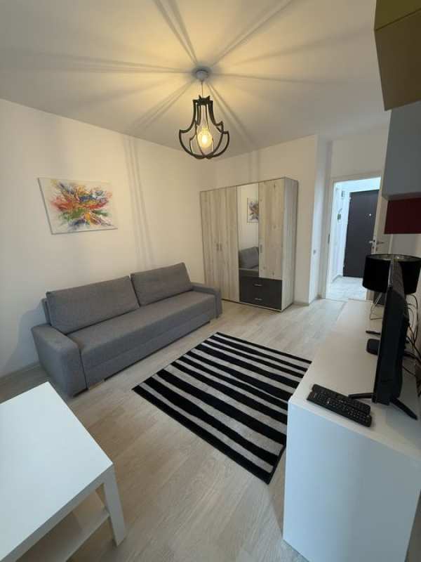Inchiriez garsoniera Viva Residence Berceni