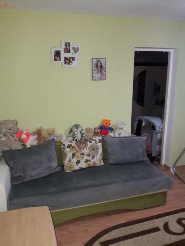 Inchiriez apartament cu 2 camere