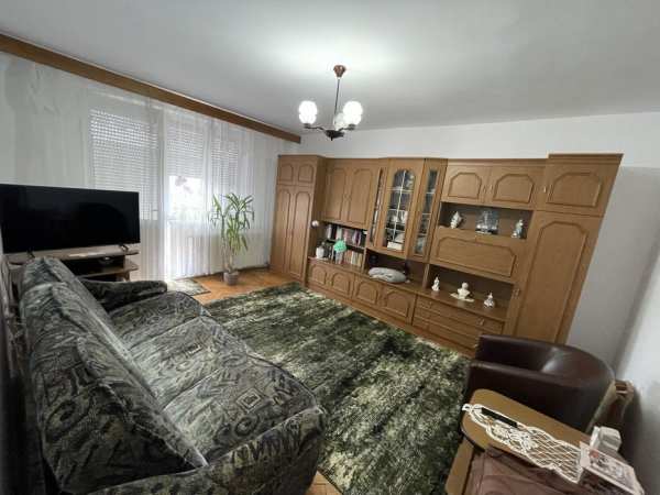 DE VANZARE: Apartament 2 camere  decomandat - DACIA