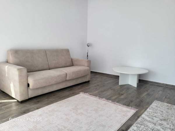 Vând apartament 2.5 camere în Brașov bartolomeo