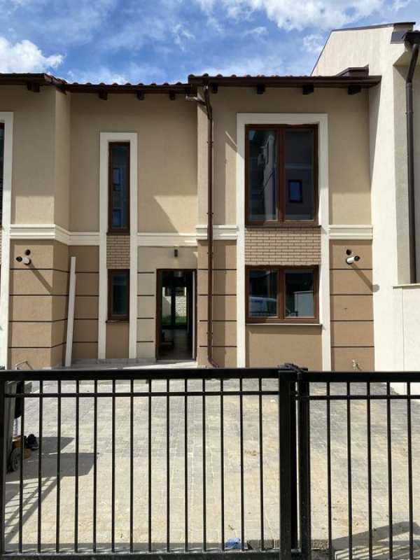 Proprietar vand casa in zona Braytim
