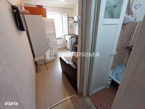 INCHIRIERE ! Garsoniera zona Cantemir-Strada Romana, etaj 2 !